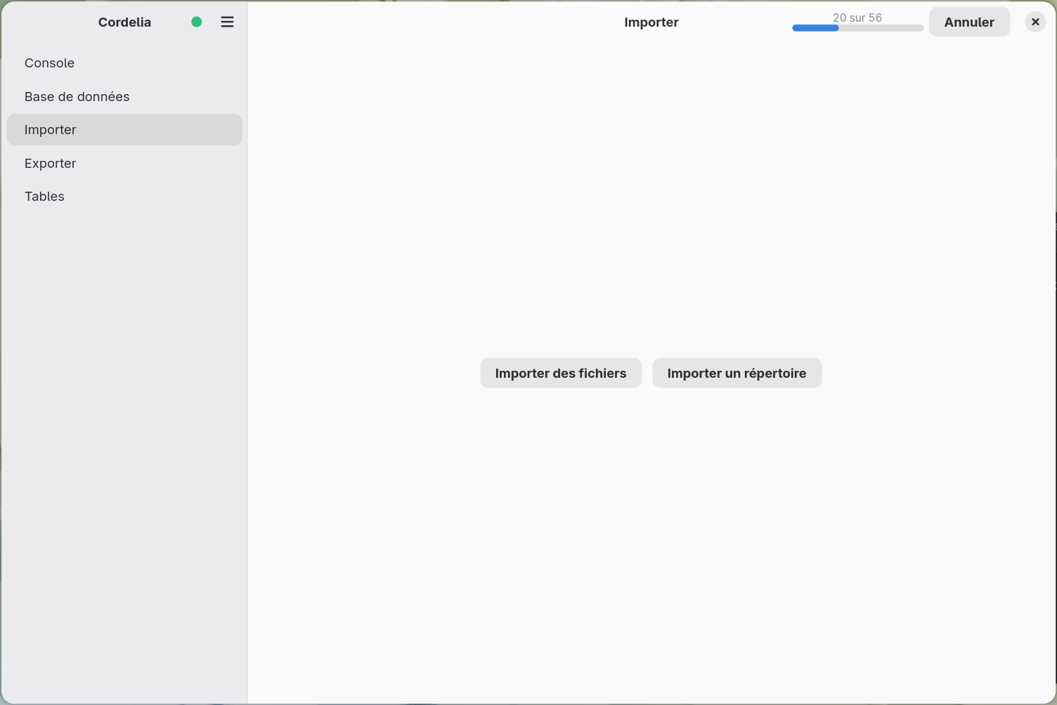 Le panneau Importer en cours d'opération, avec une barre de progression partiellement remplie
        indiquant 20 sur 56, et un bouton Annuler dans la barre d'en-tête.