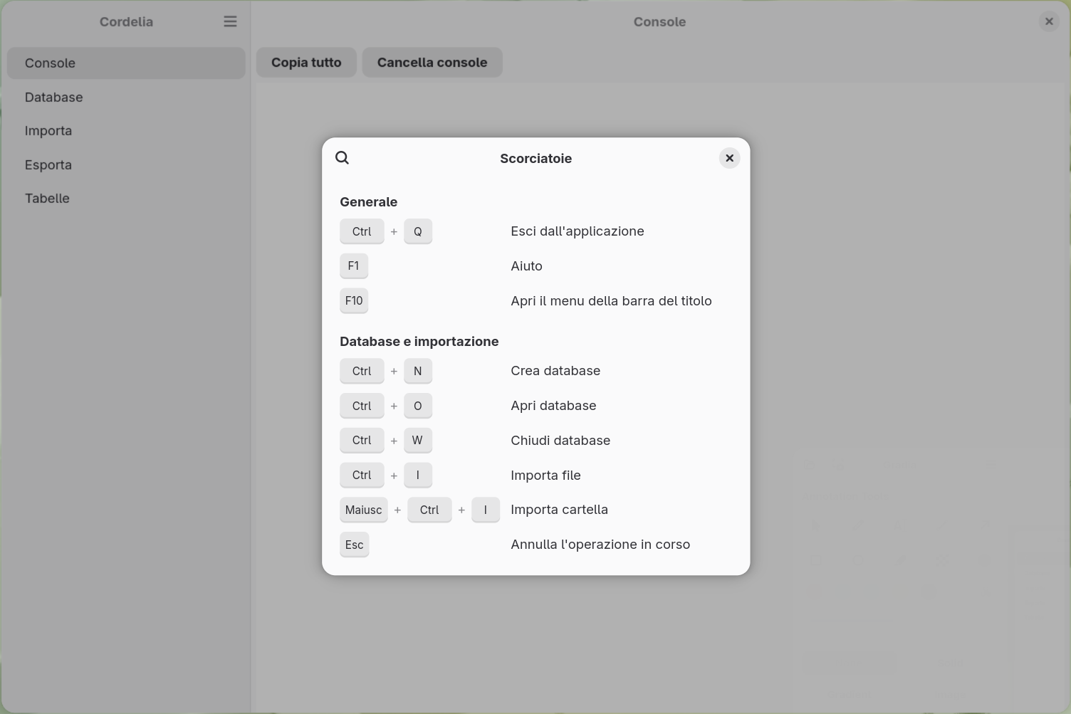 La finestra di dialogo Scorciatoie da tastiera, con le scorciatoie Generali (esci,
        guida, menu della barra del titolo) e quelle di Database e importazione (crea, apri,
        chiudi, importa file, importa cartella, annulla).